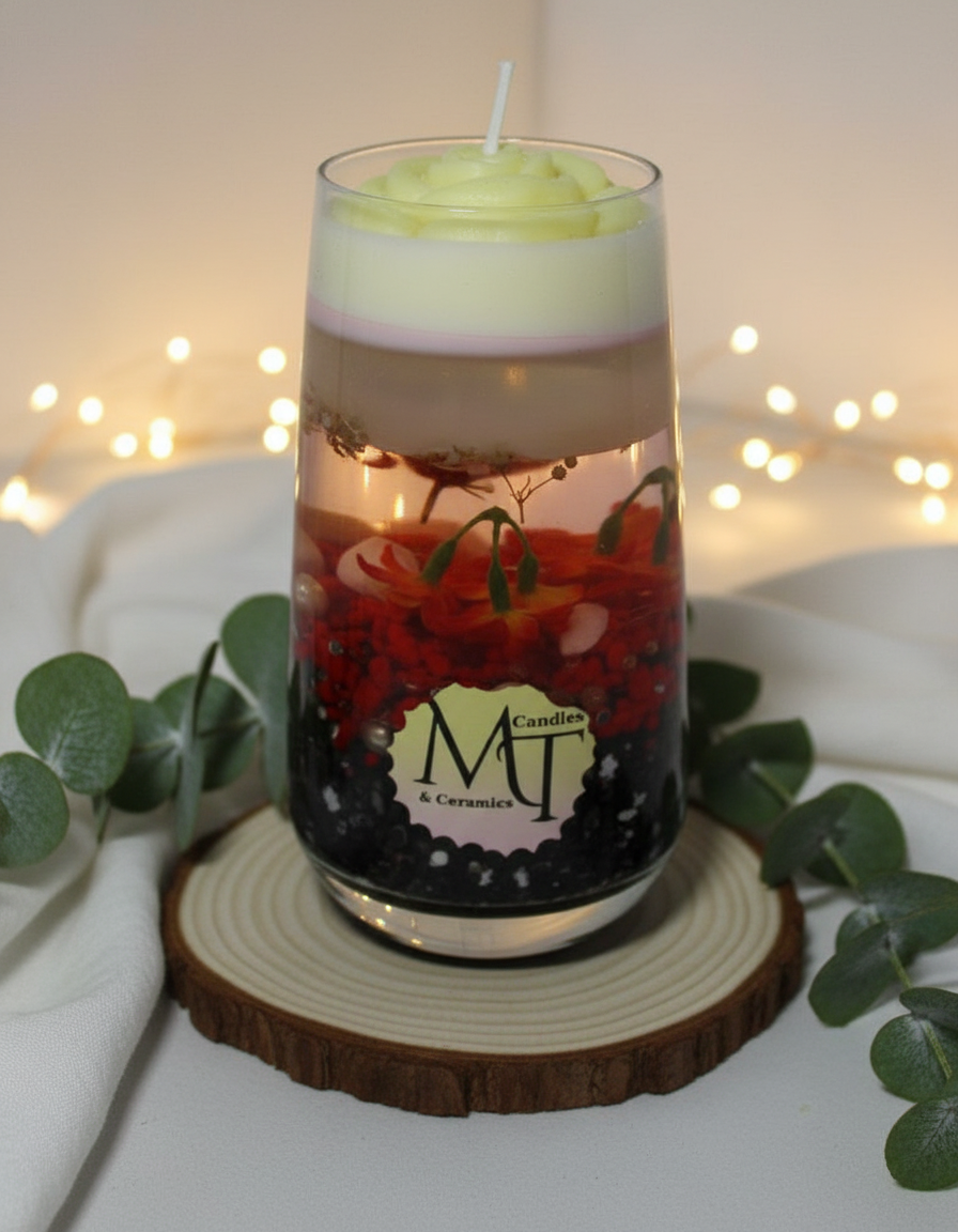 Handmade scented candle — stylish and fragrant décor for any room.