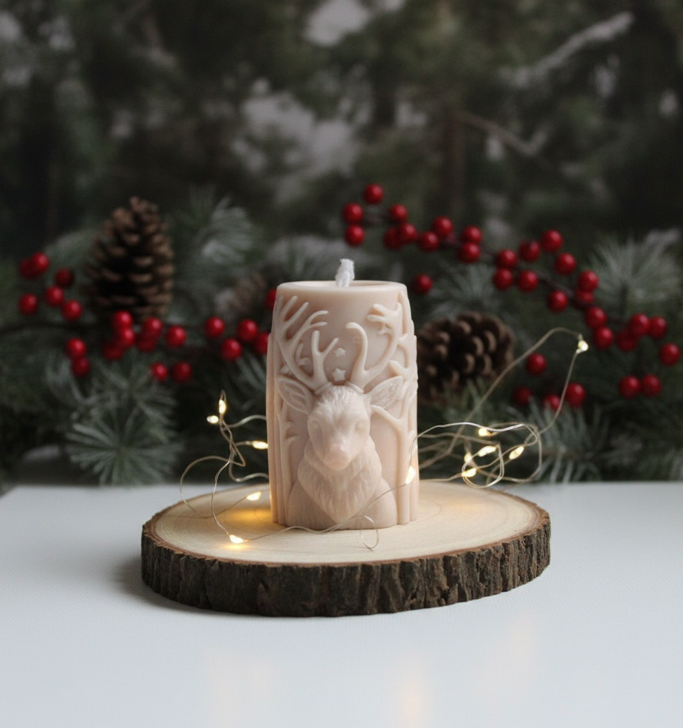 Christmas-inspired candle — cozy aroma for the season.